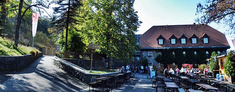 Kloster Kreuzberg - Biergarten